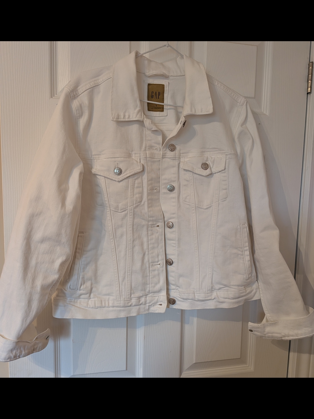 GAP Women's White Denim Jacket - Classic Button-Up